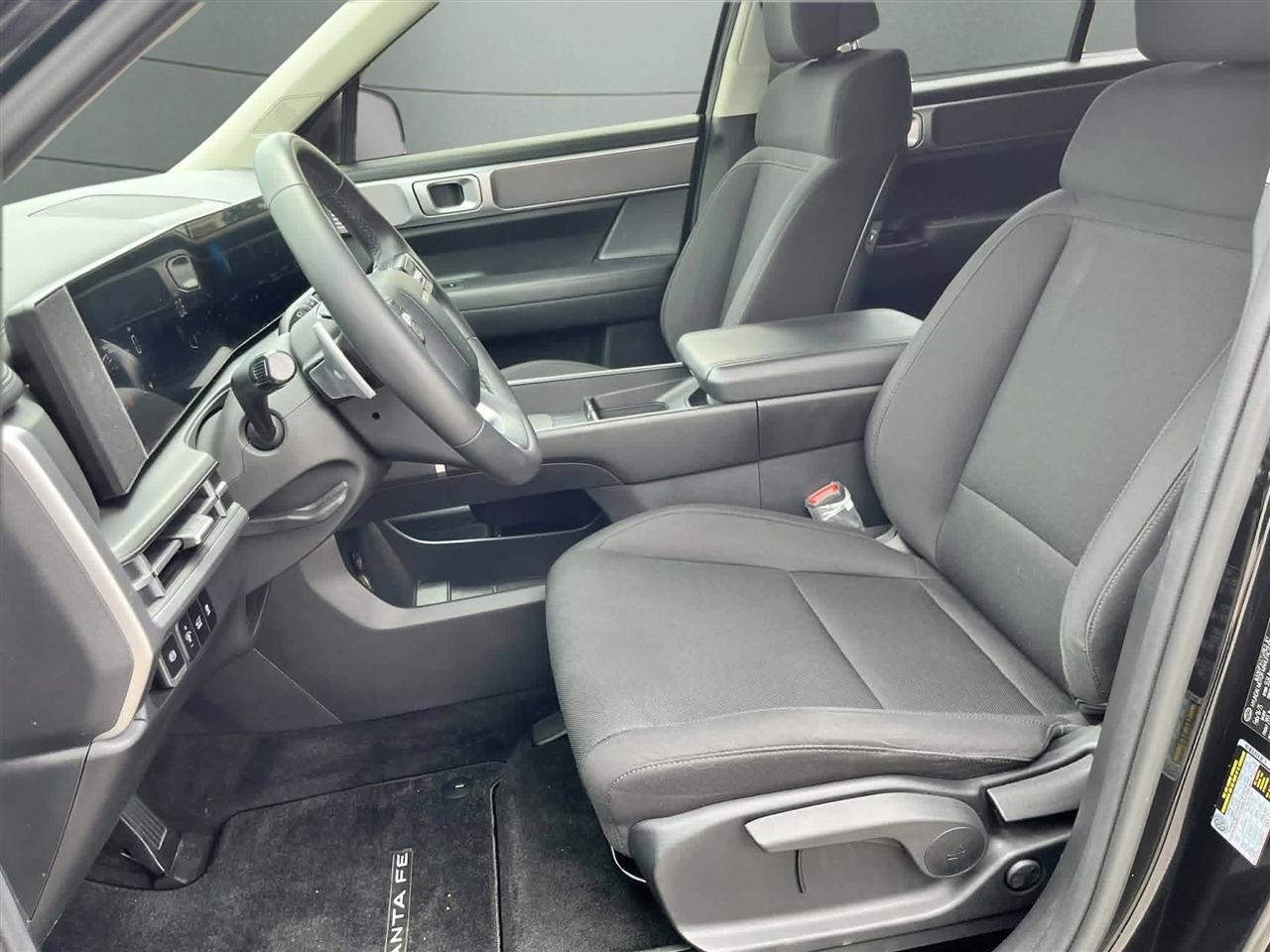 Hyundai Santa Fe SE 2025