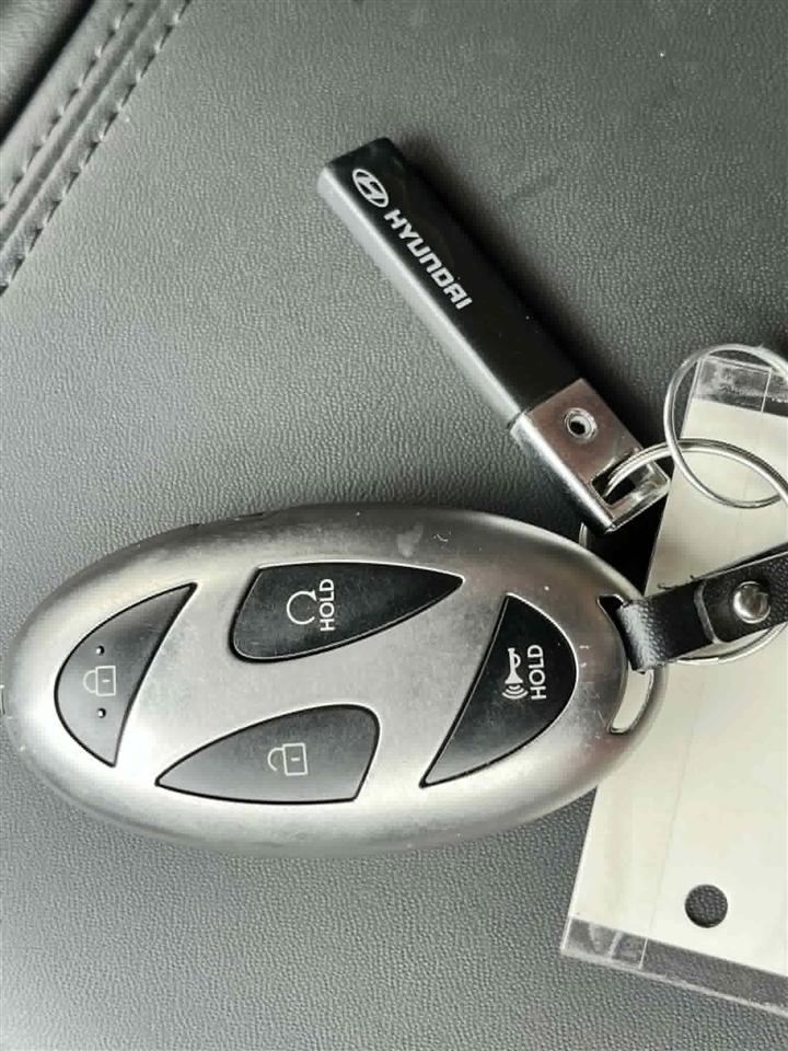 Hyundai Santa Fe SE 2025