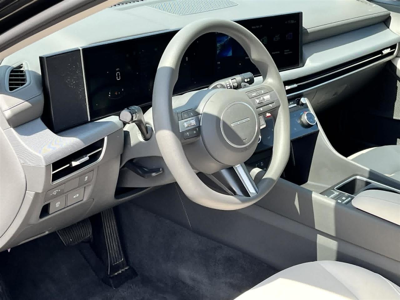 Hyundai Sonata SEL 2025