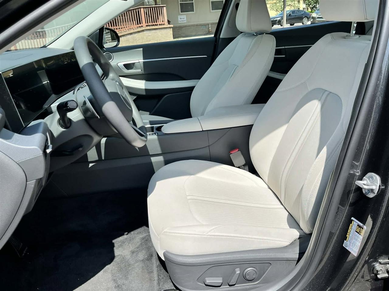 Hyundai Sonata SEL 2025