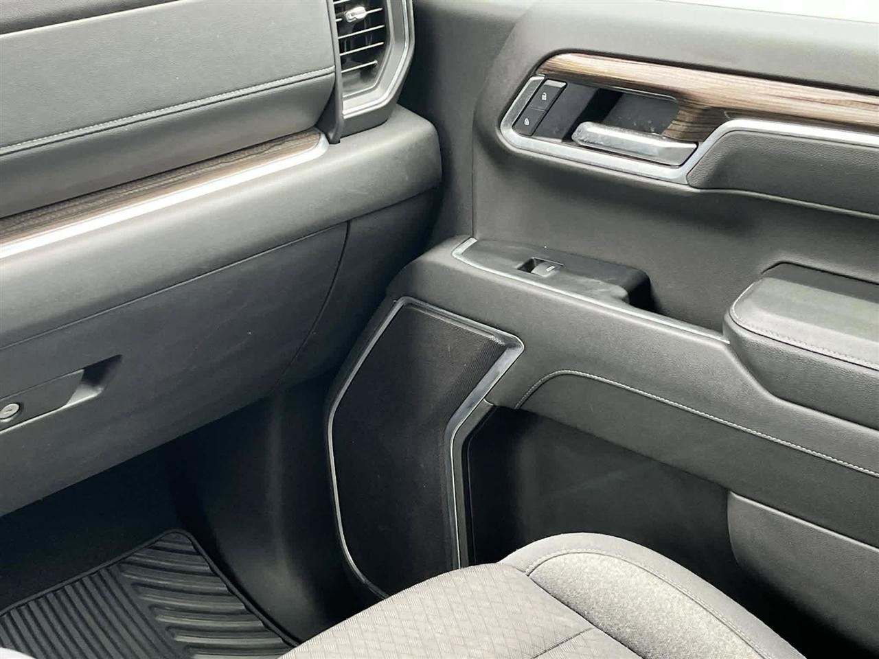 Chevrolet Silverado 1500 LT Crew Cab 2WD 2025