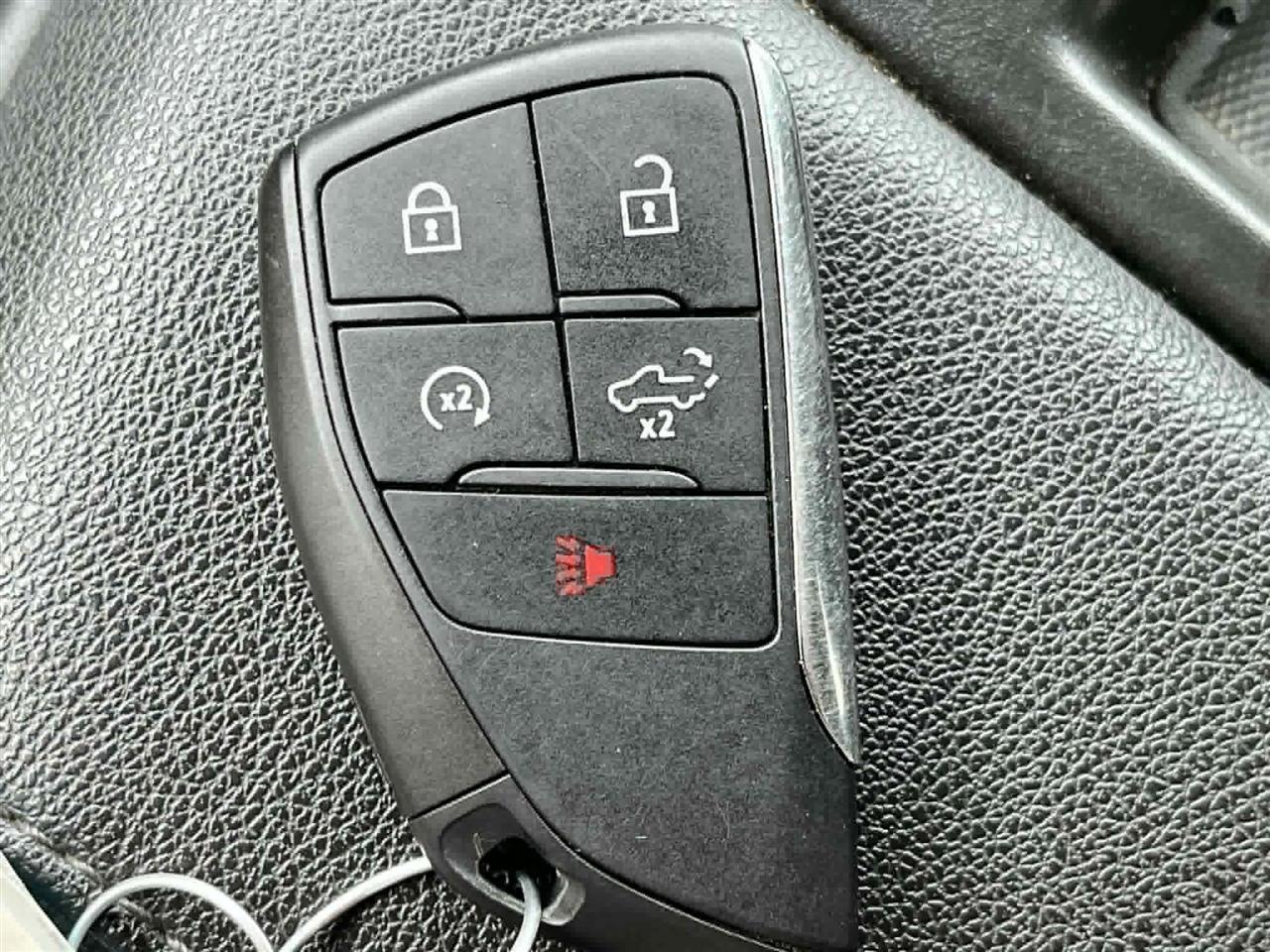 Chevrolet Silverado 1500 LT Crew Cab 2WD 2025