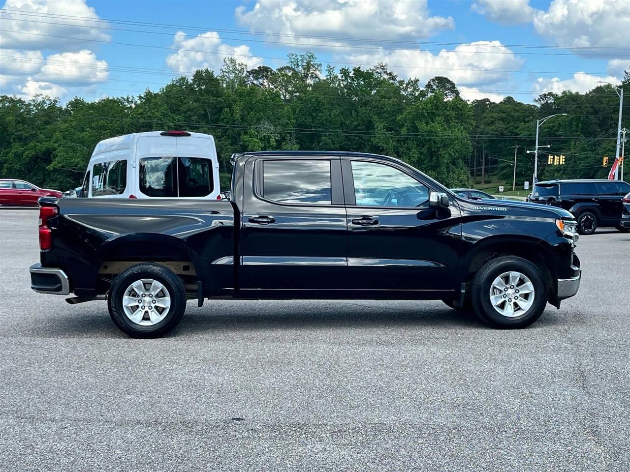 Chevrolet Silverado 1500 LT Crew Cab 2WD 2025