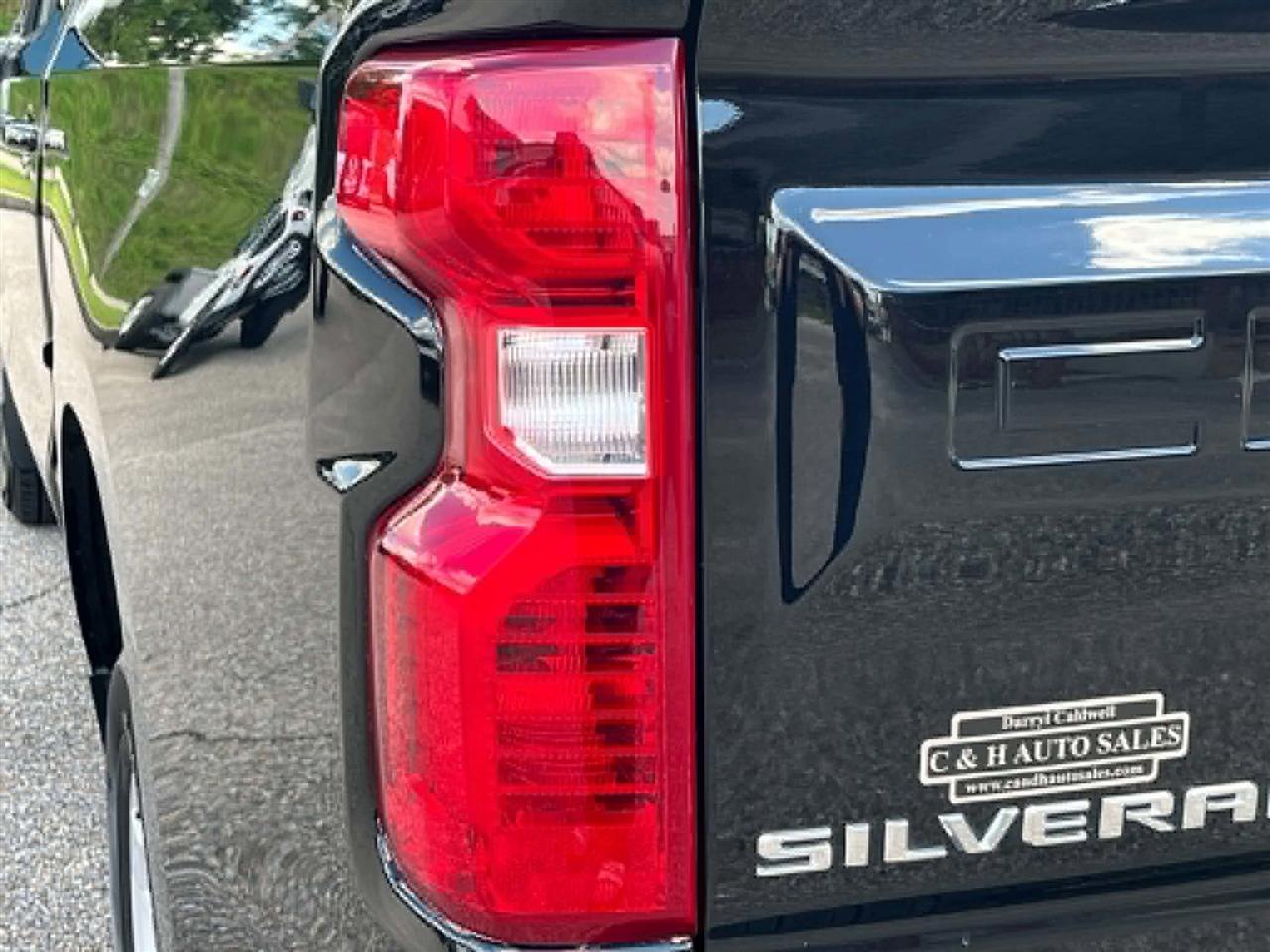 Chevrolet Silverado 1500 LT Crew Cab 2WD 2025