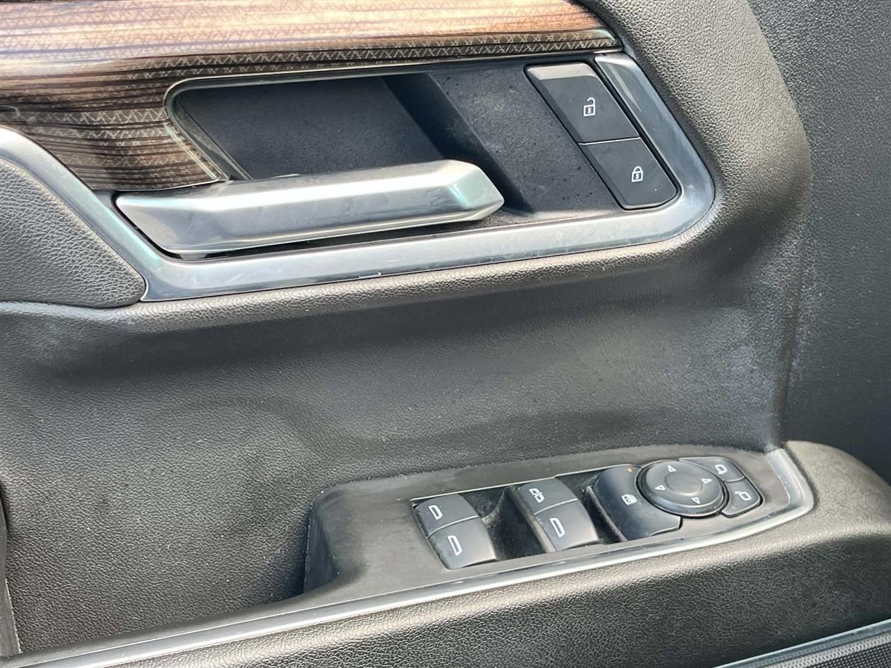 Chevrolet Silverado 1500 LT Crew Cab 2WD 2025
