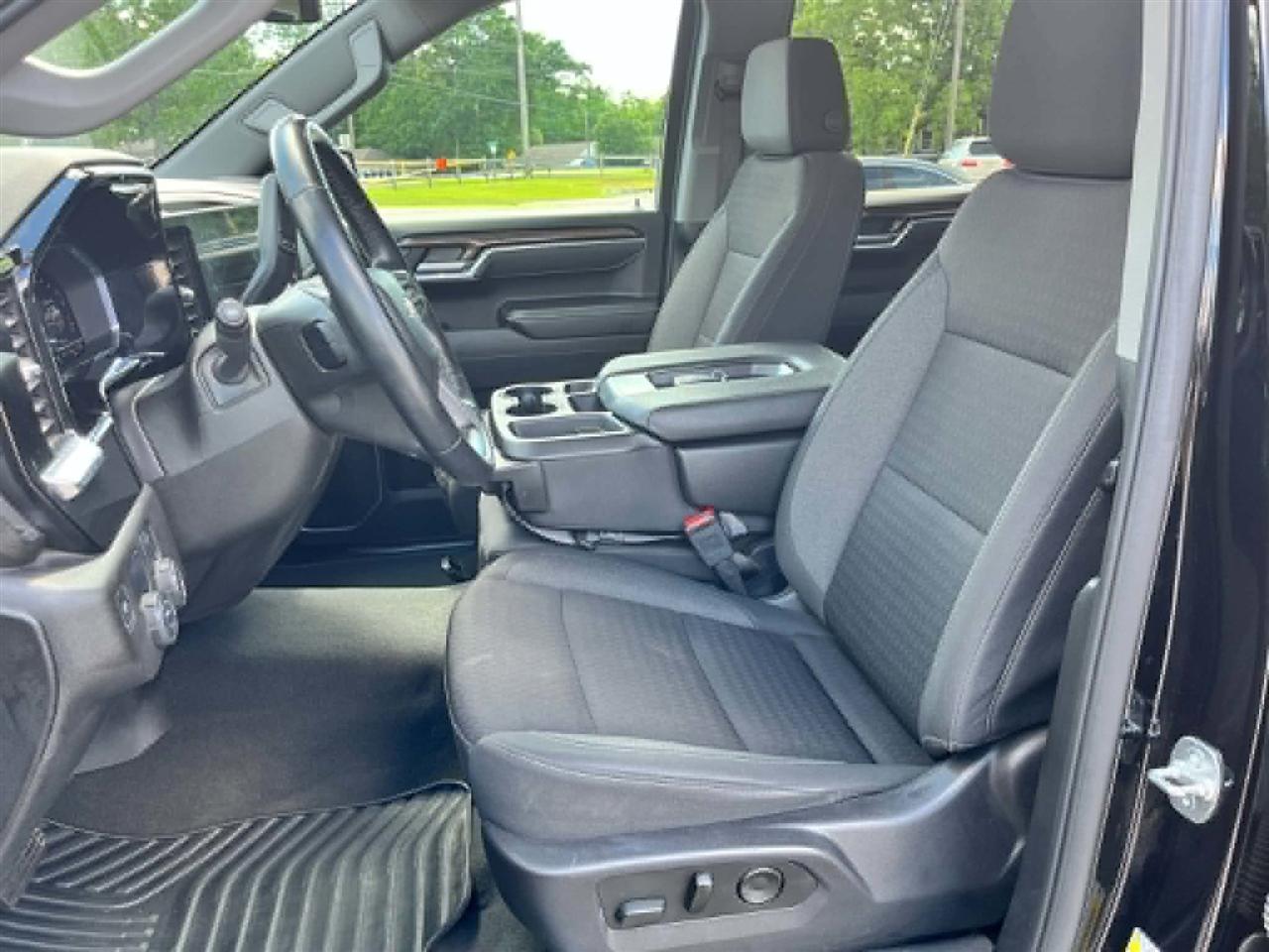 Chevrolet Silverado 1500 LT Crew Cab 2WD 2025