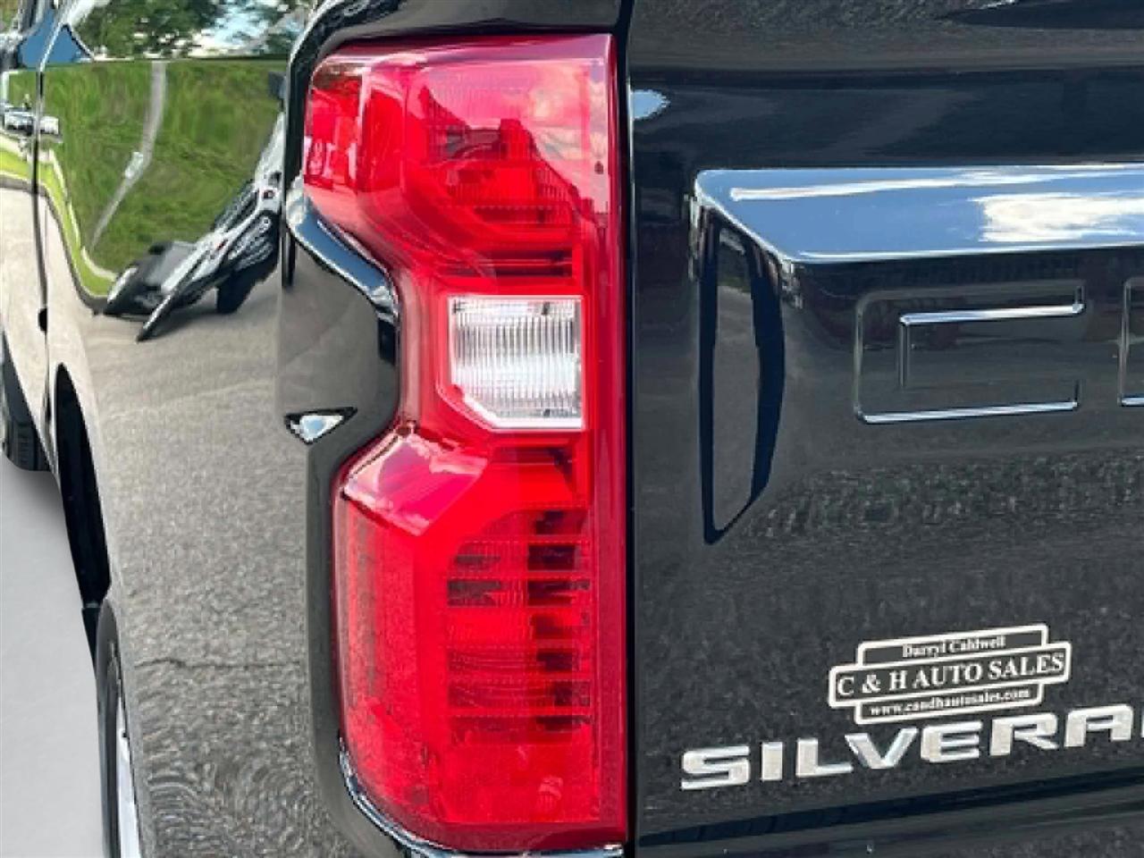 Chevrolet Silverado 1500 LT Crew Cab 2WD 2025