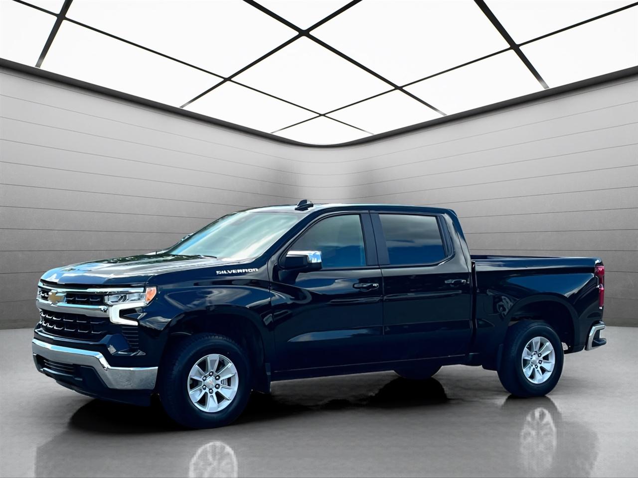 2025 Chevrolet Silverado 1500 LT Crew Cab 2WD