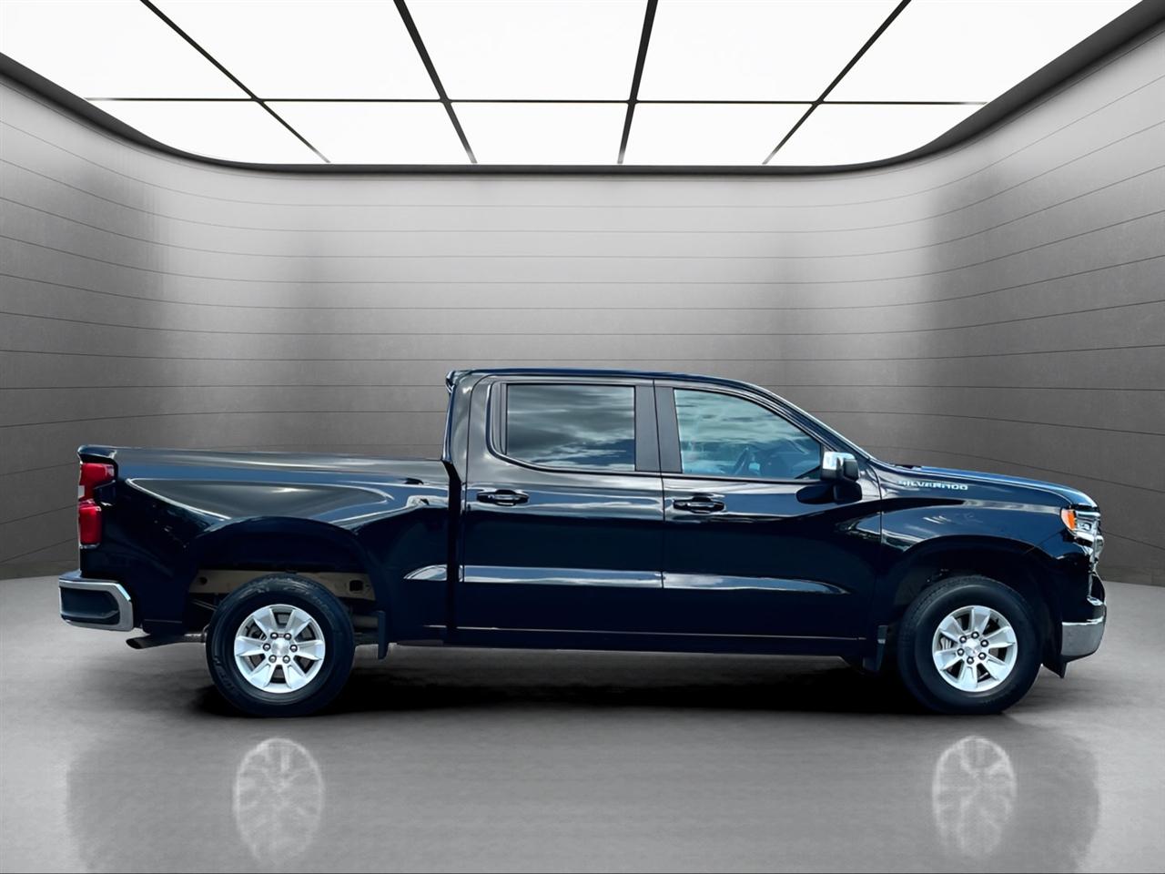 Chevrolet Silverado 1500 LT Crew Cab 2WD 2025