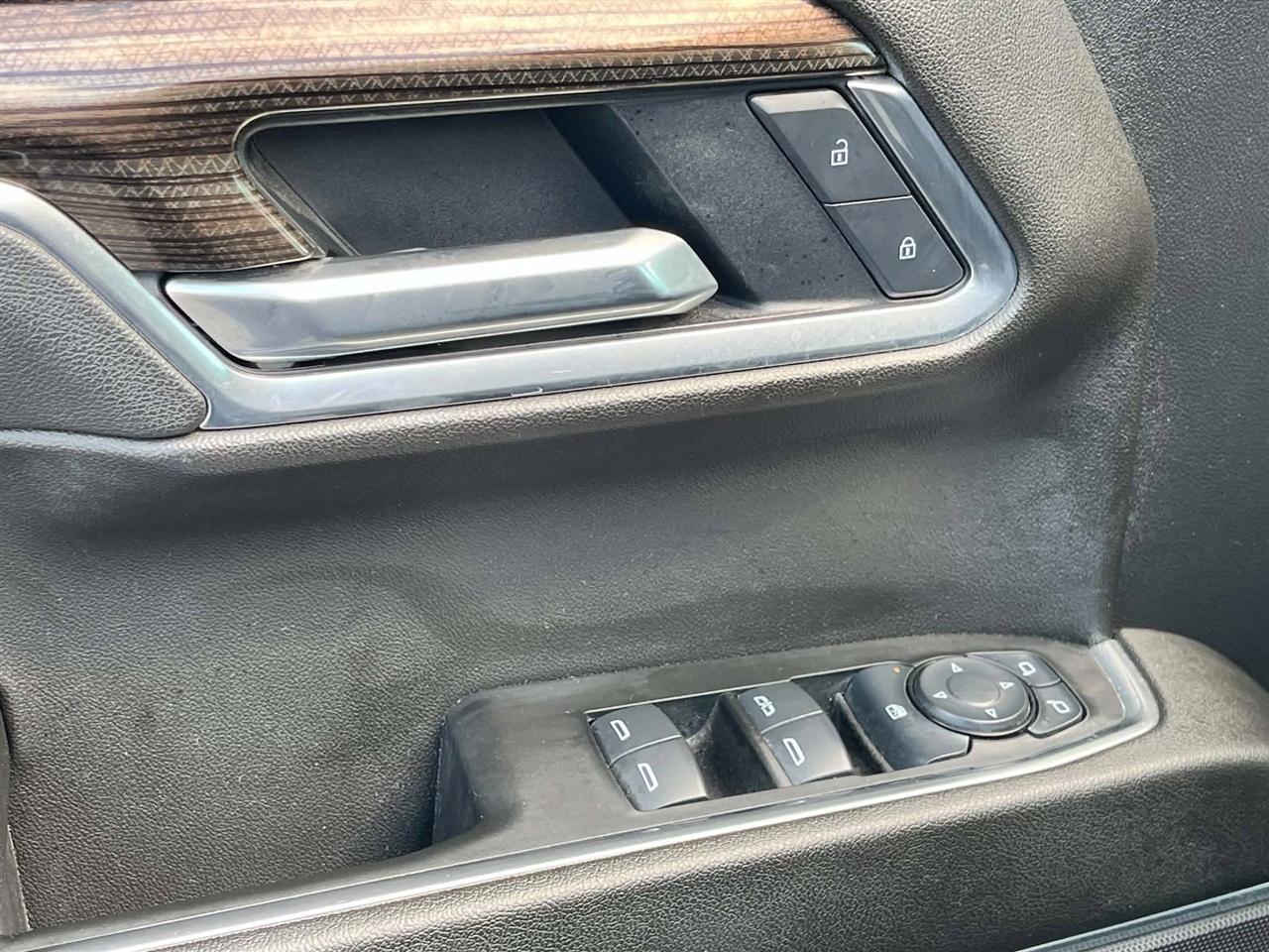 Chevrolet Silverado 1500 LT Crew Cab 2WD 2025