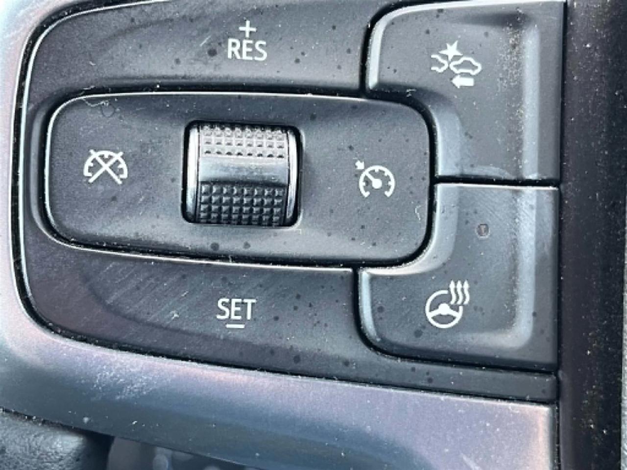 Chevrolet Silverado 1500 LT Crew Cab 2WD 2025