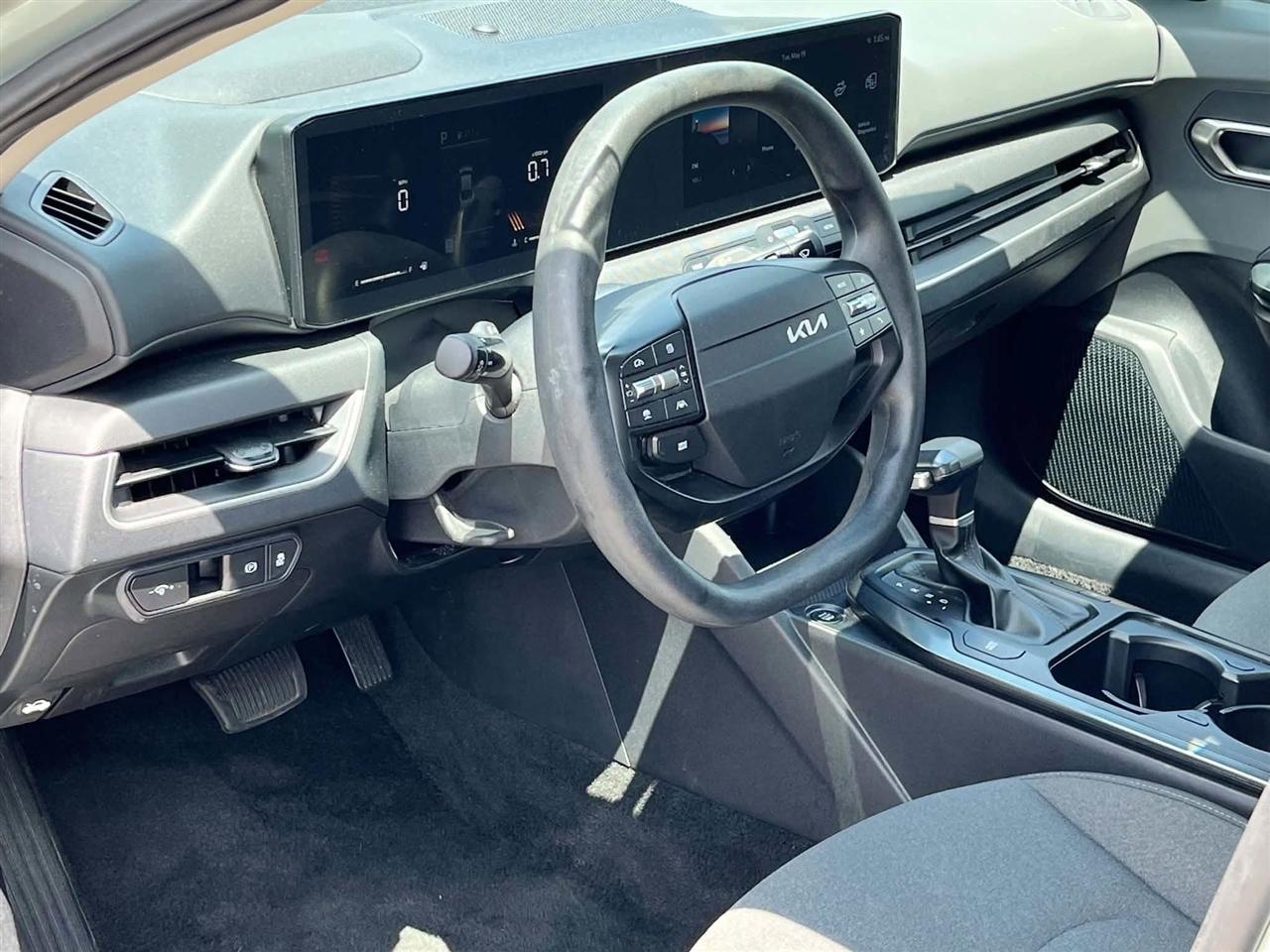 Kia K4 LX 2025