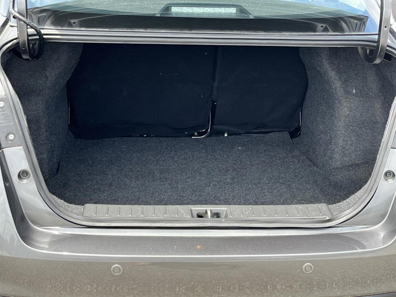 2025 Nissan Versa Sedan SV - Photo 10