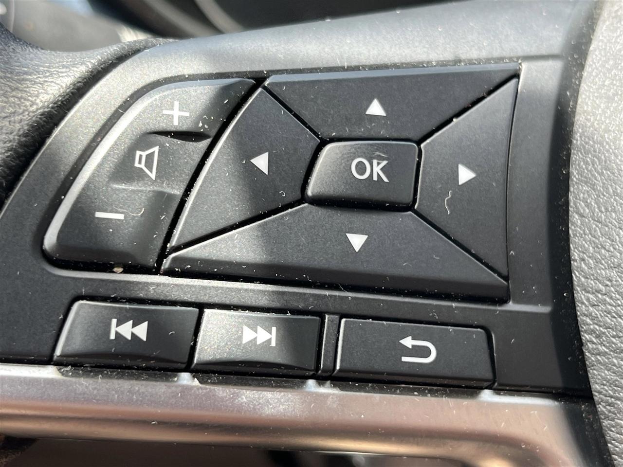2025 Nissan Versa Sedan SV - Photo 21