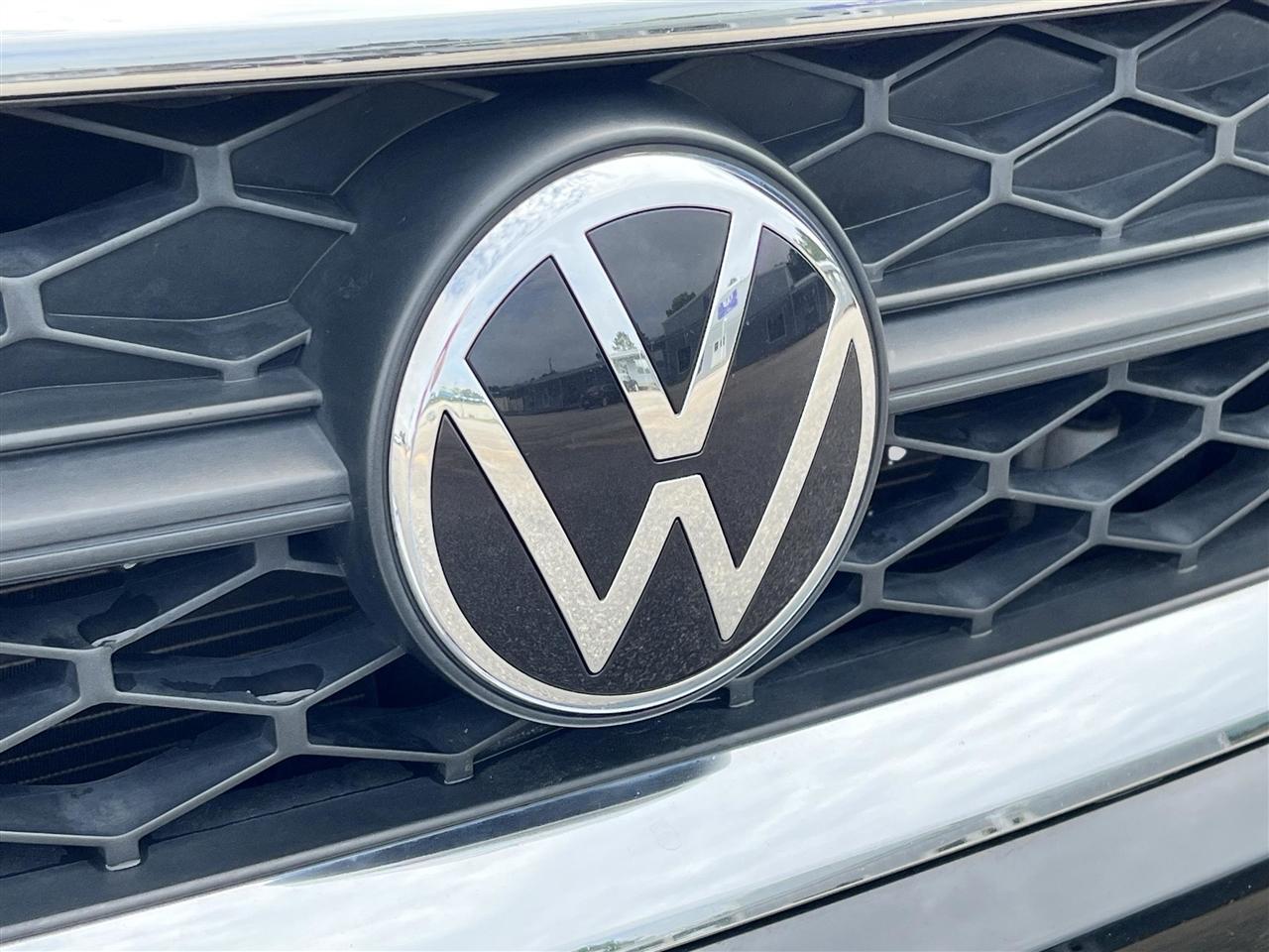 Volkswagen Taos S 2022