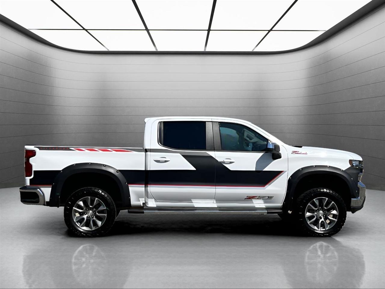 Chevrolet Silverado 1500 Limited LT Crew Cab 4WD 2022