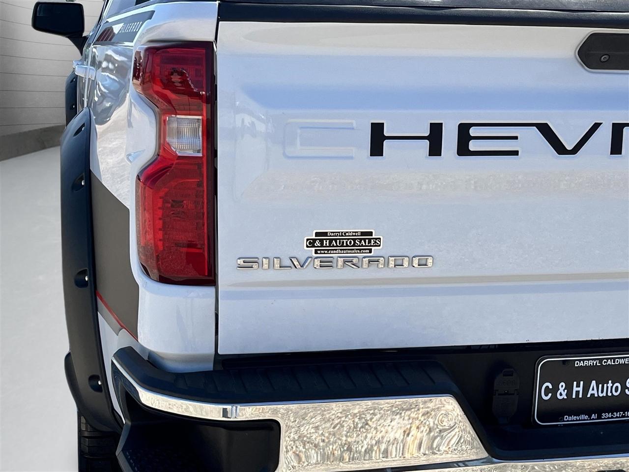 Chevrolet Silverado 1500 Limited LT Crew Cab 4WD 2022