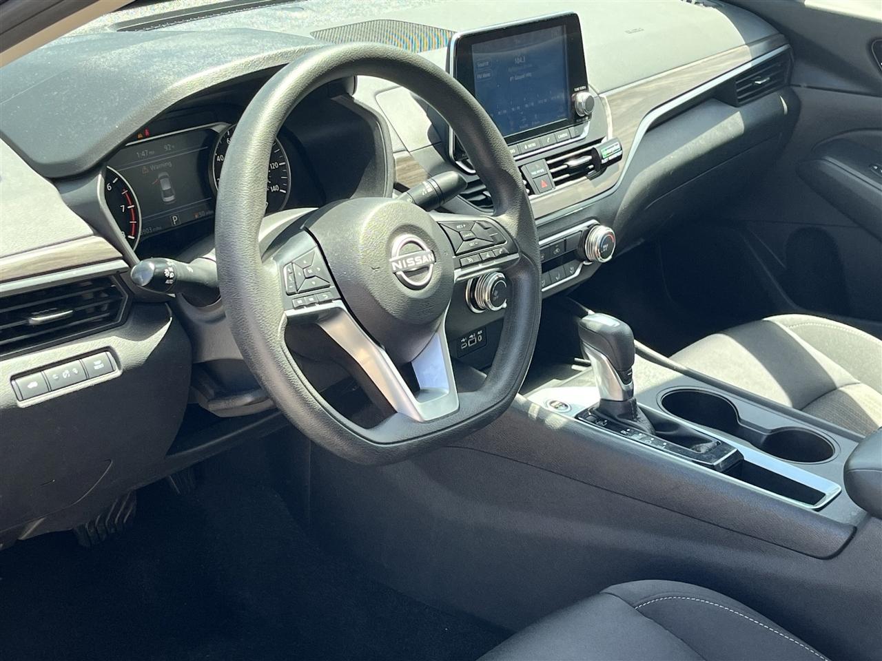 Nissan Altima 2.5 SV 2025