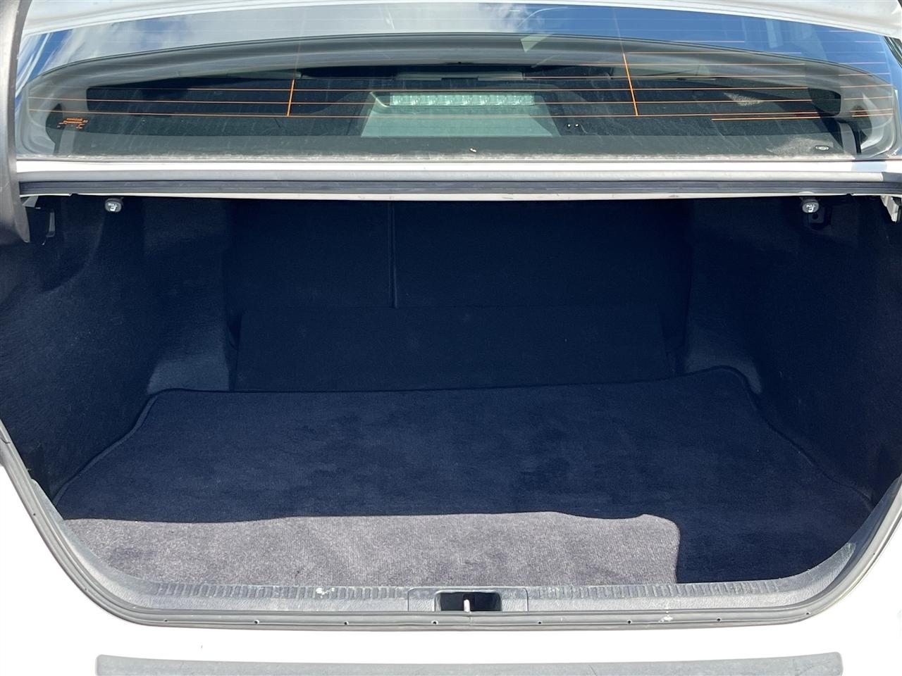 Toyota Camry SE 2024