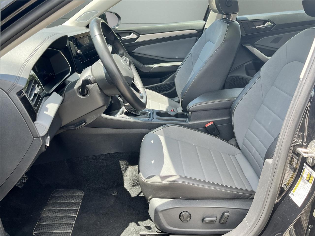 Volkswagen Jetta SE 2025