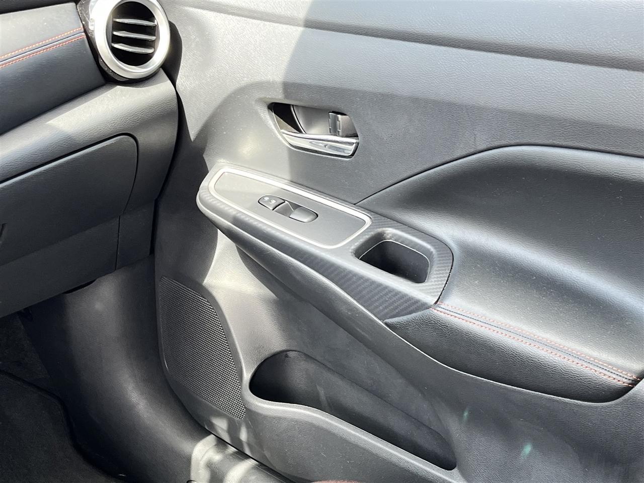 Nissan Versa SR 2025