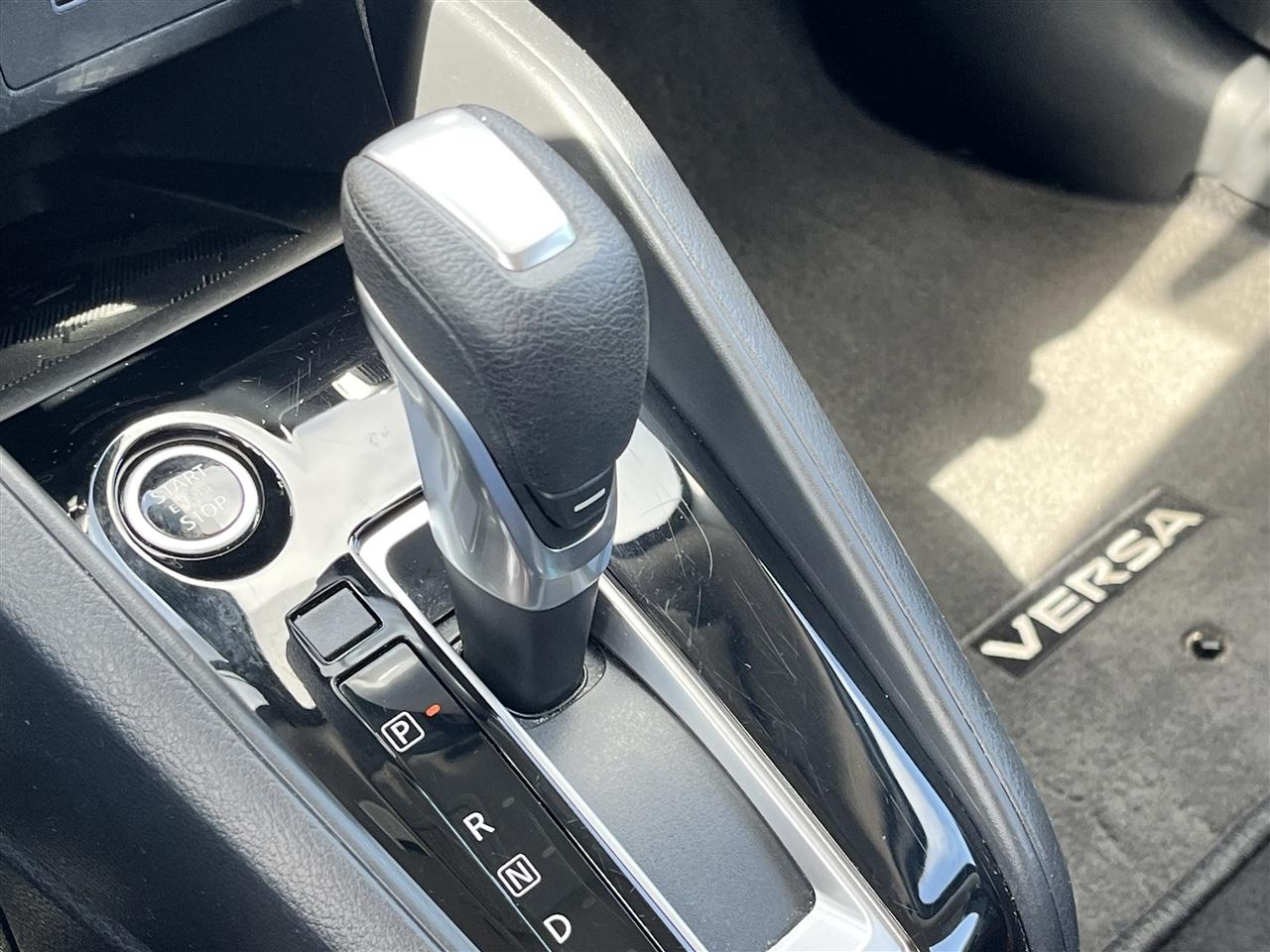 Nissan Versa SR 2025