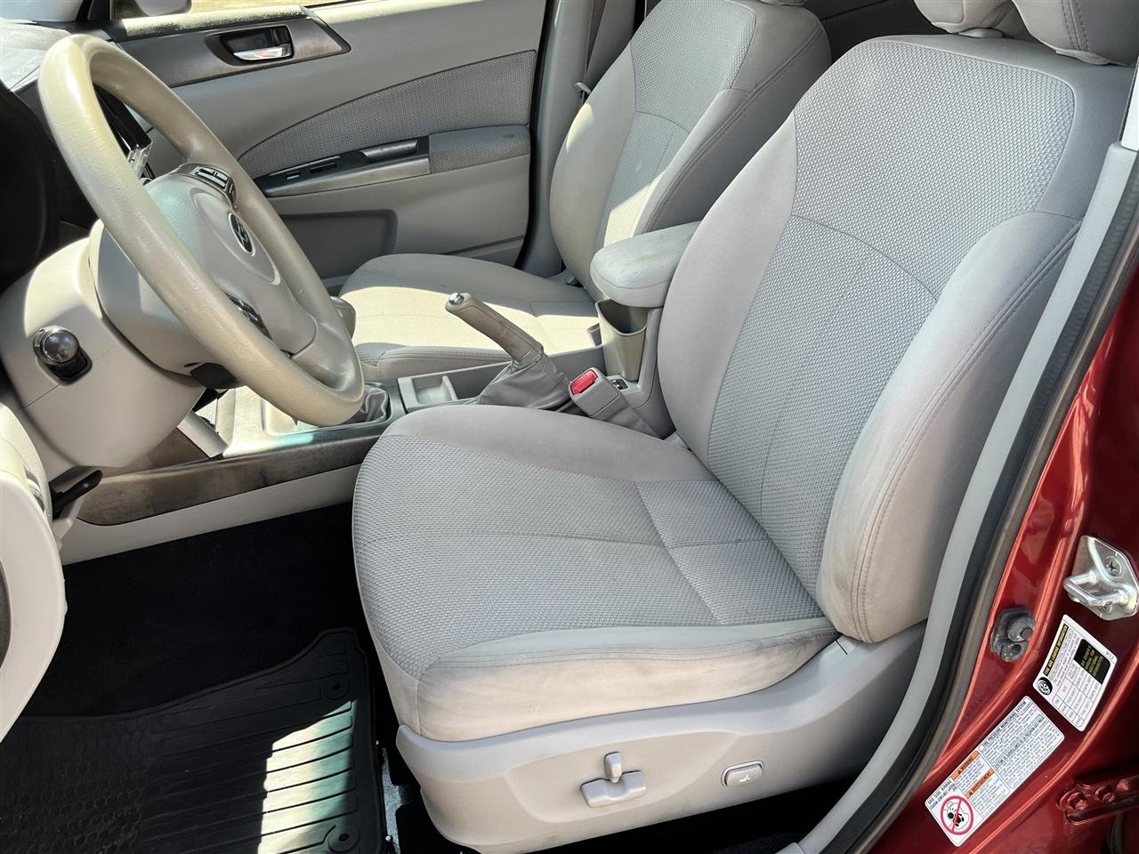 Subaru Forester 2.5X Premium 2011