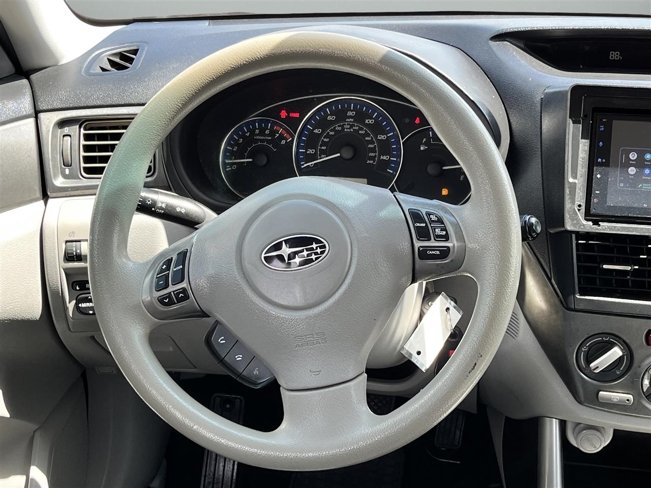 Subaru Forester 2.5X Premium 2011