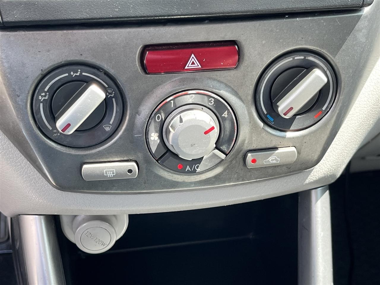Subaru Forester 2.5X Premium 2011