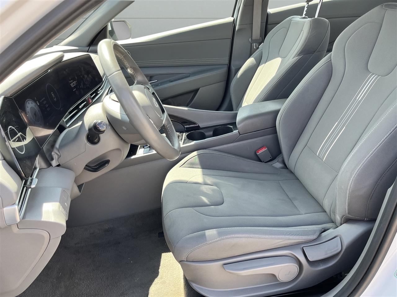 Hyundai Elantra SEL Convenience 2025