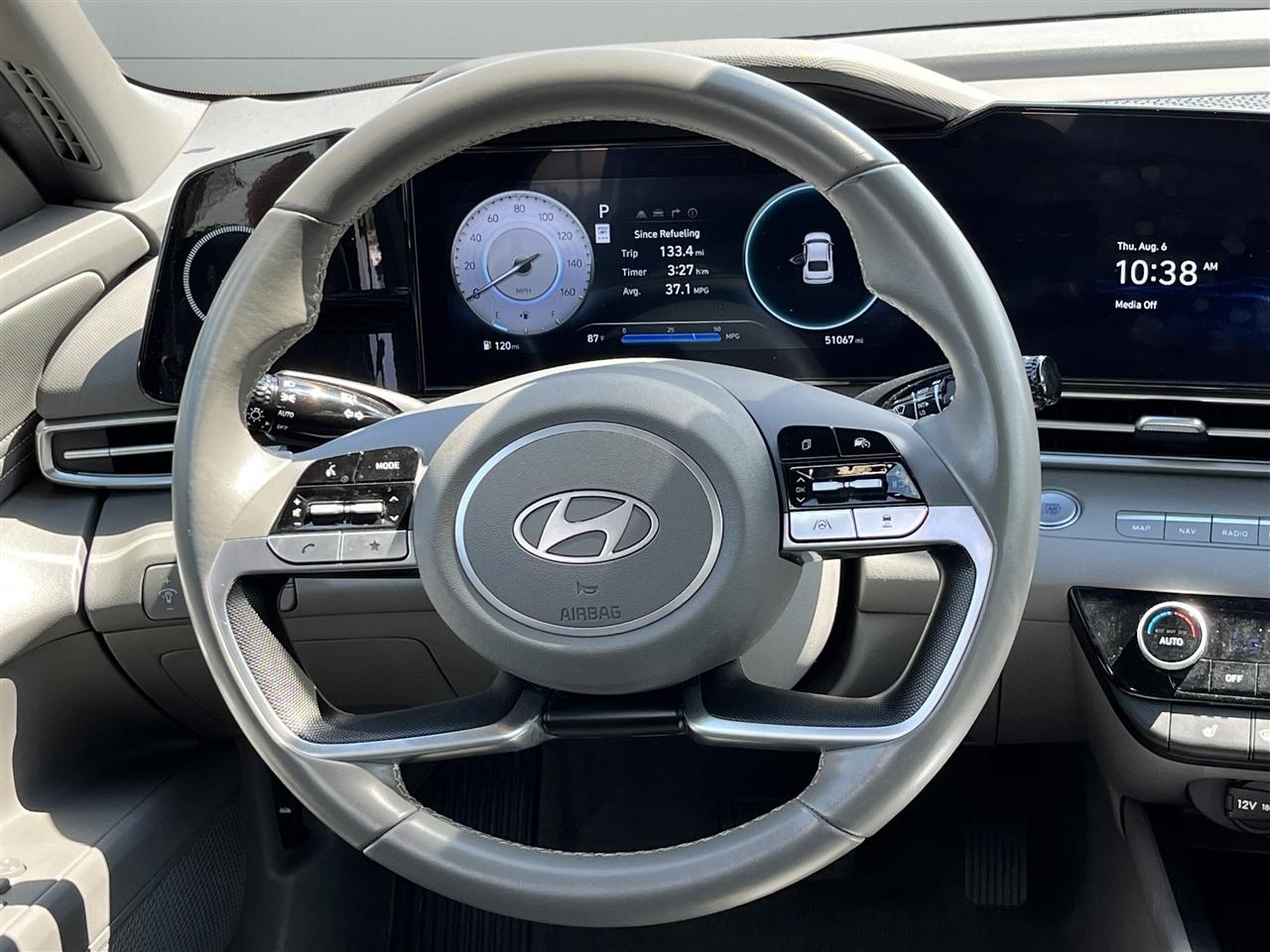 Hyundai Elantra SEL Convenience 2025
