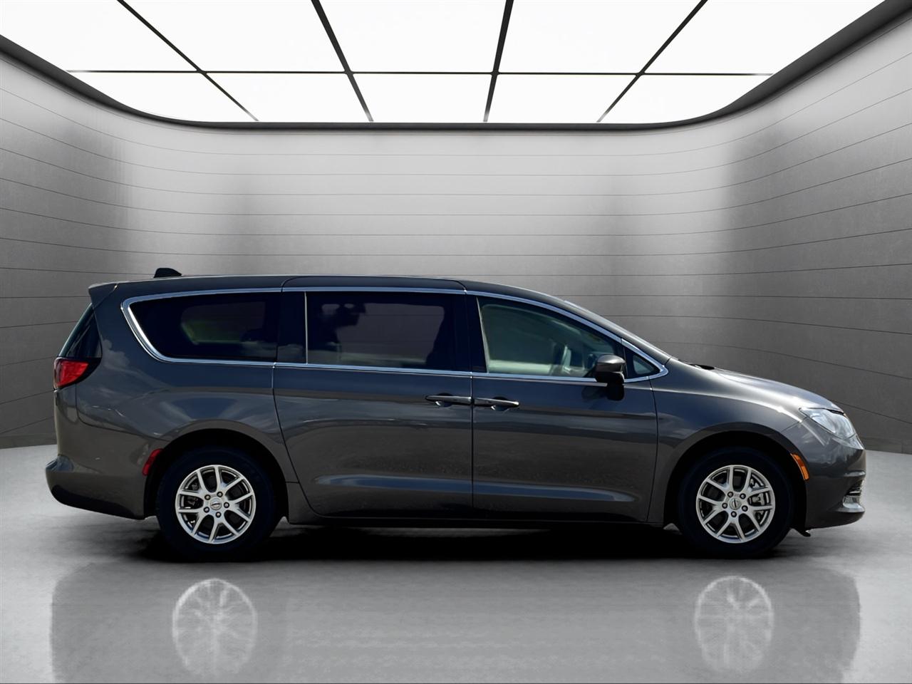 Chrysler Voyager LX 2023