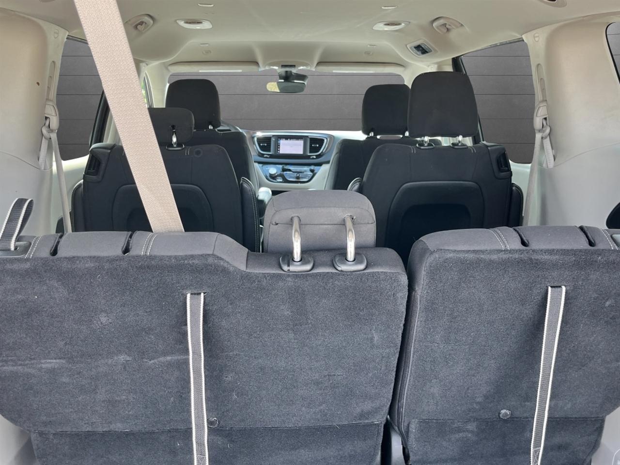 Chrysler Voyager LX 2023