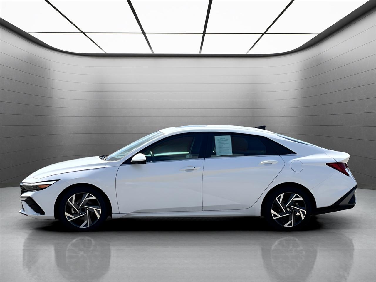 Hyundai Elantra SEL Convenience 2025
