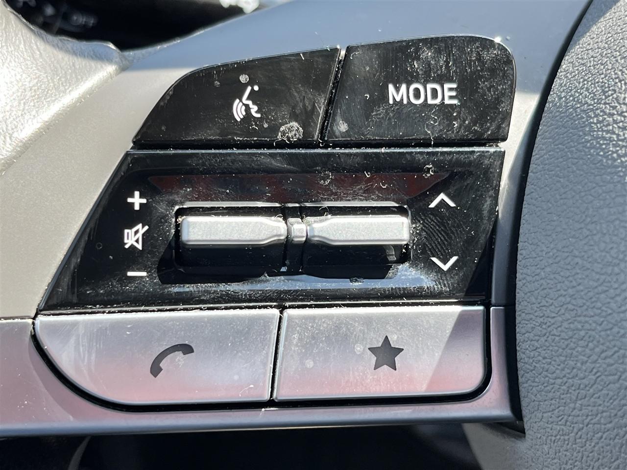 Hyundai Elantra SEL Convenience 2025
