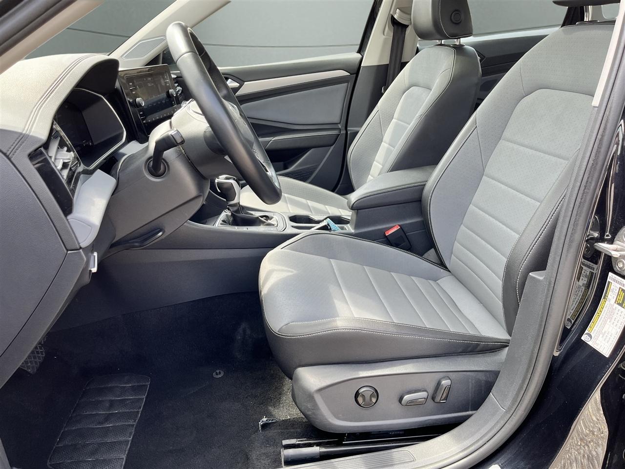 Volkswagen Jetta SE 2025