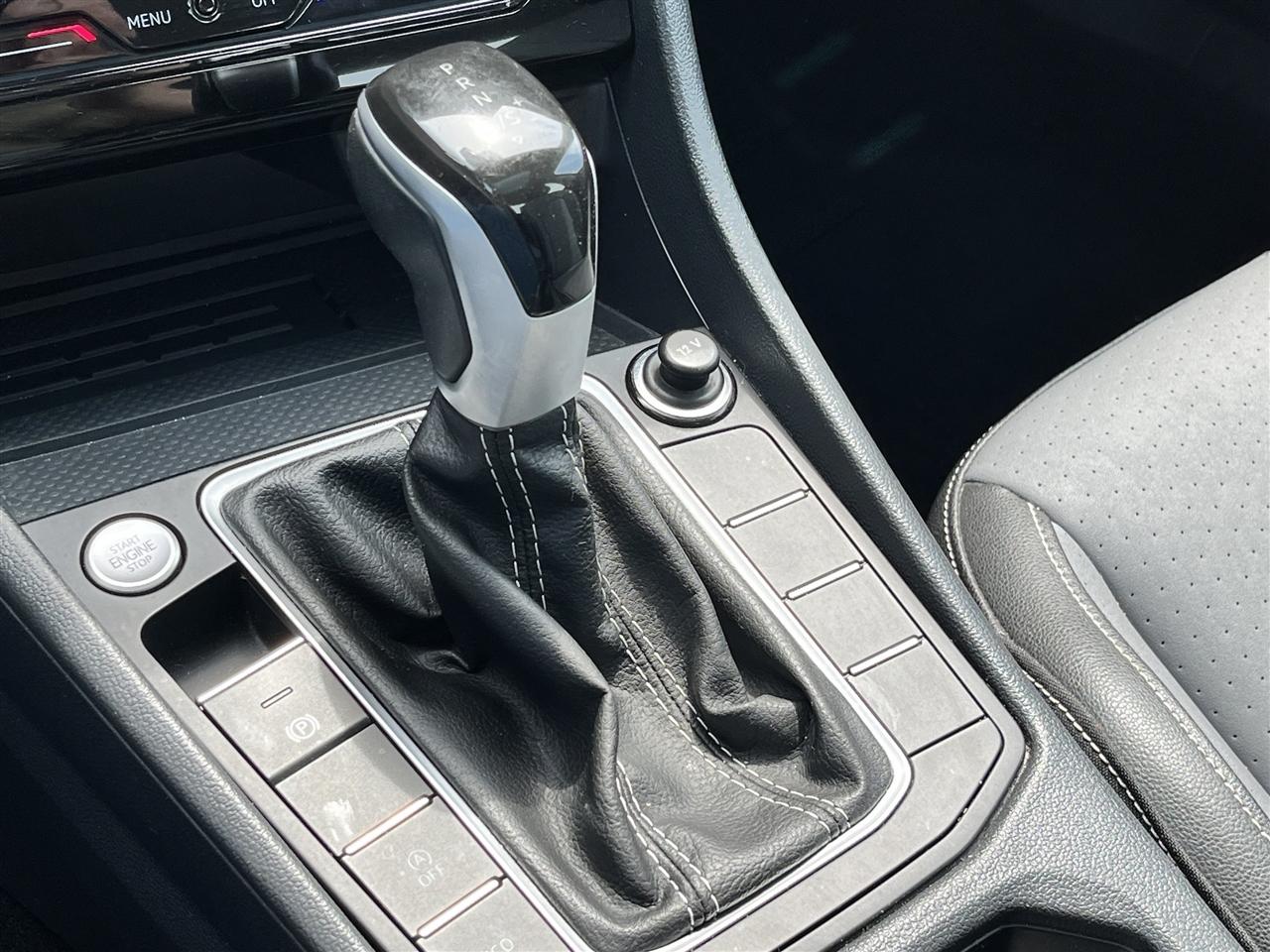 Volkswagen Jetta SE 2025