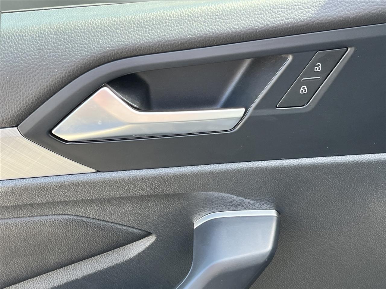 Volkswagen Jetta SE 2024