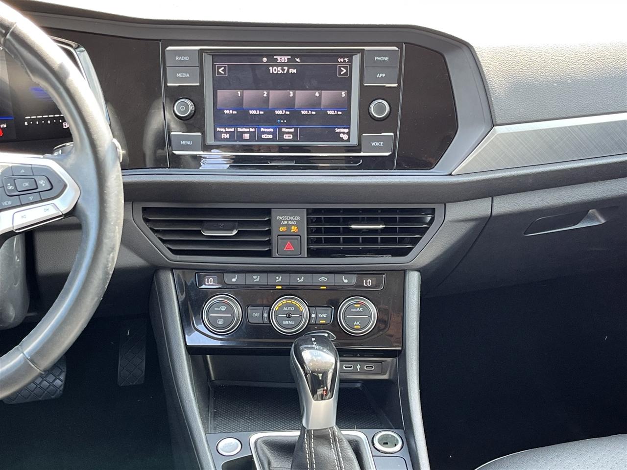 Volkswagen Jetta SE 2024