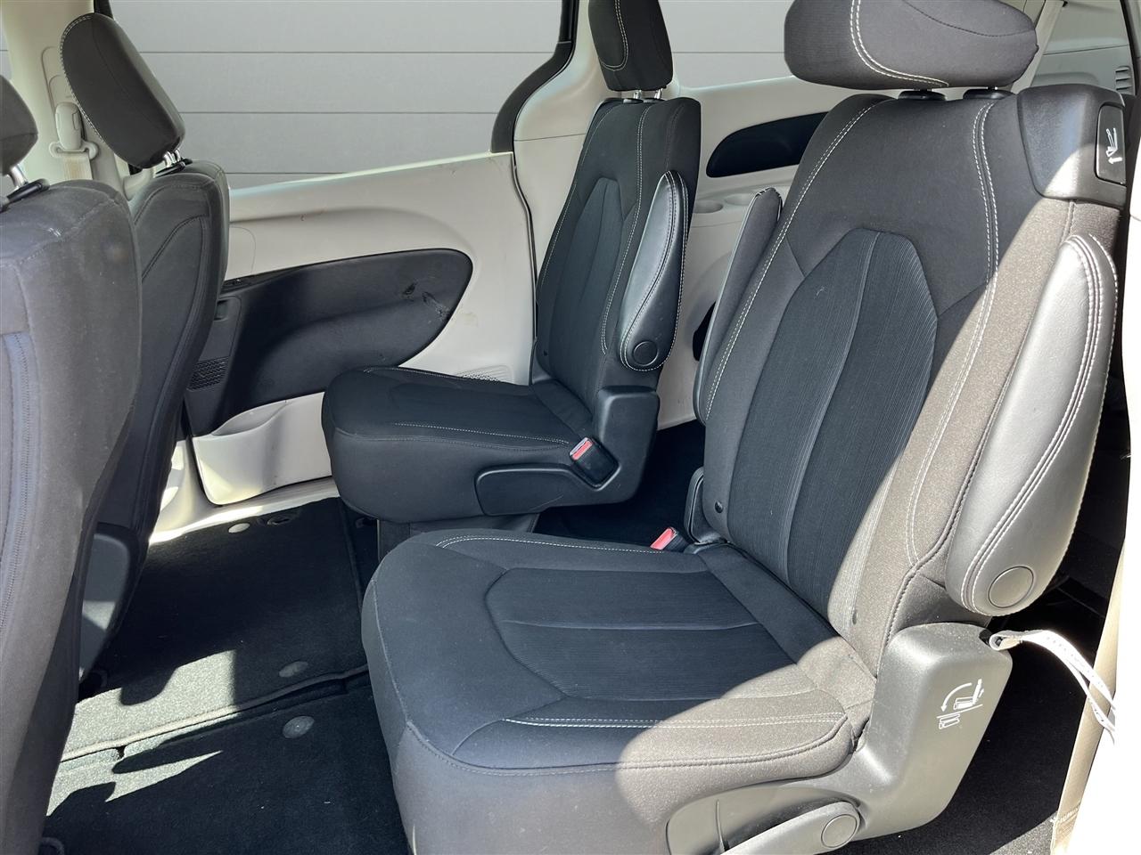 Chrysler Voyager LX 2023