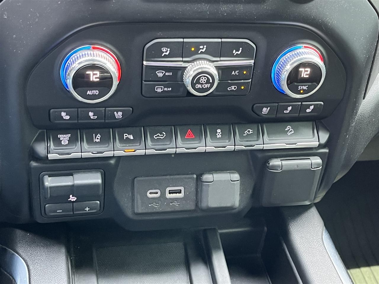 GMC Sierra 2500HD AT4 Crew Cab 4WD 2020