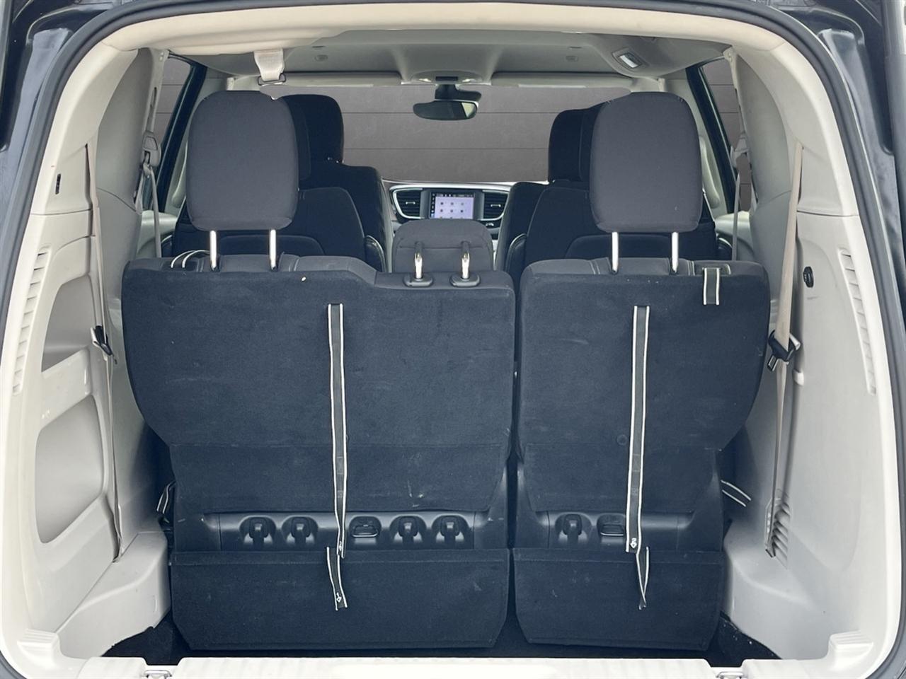 Chrysler Voyager LX 2023