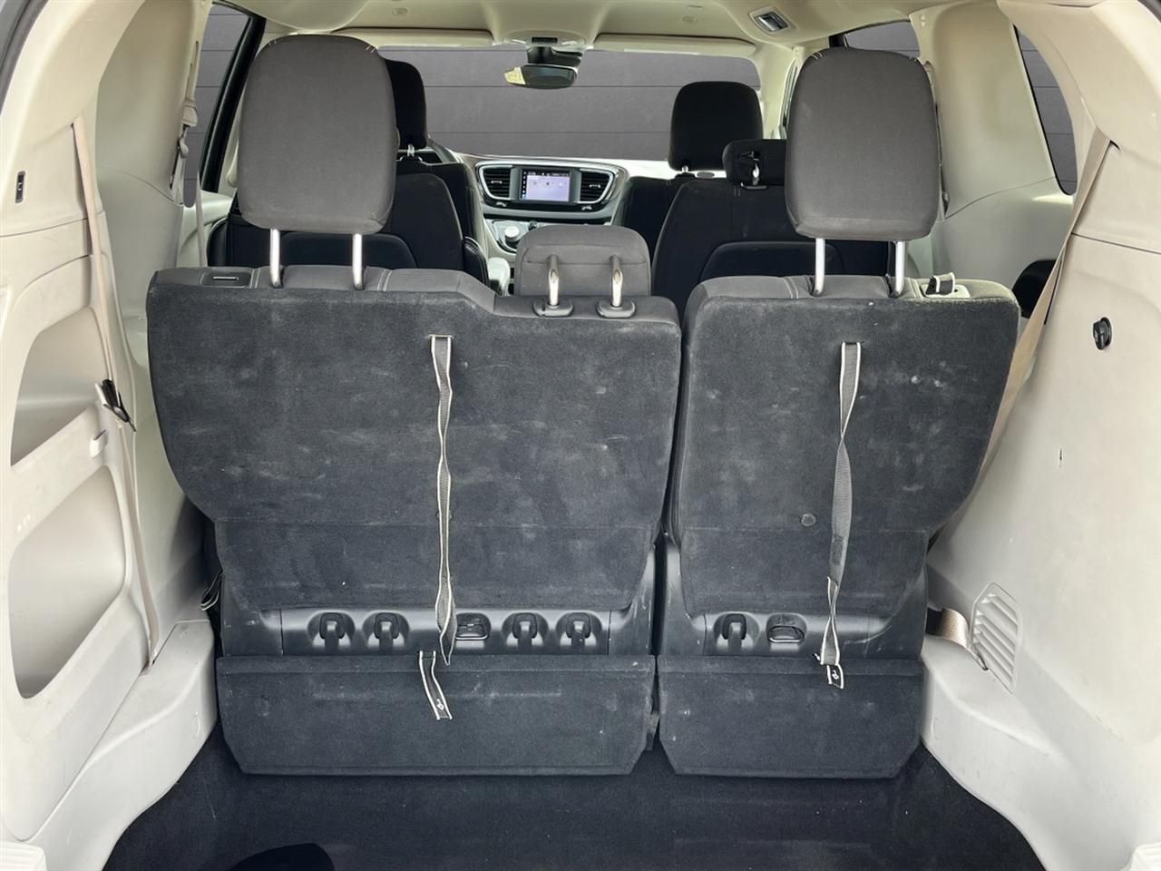 Chrysler Voyager LX 2023