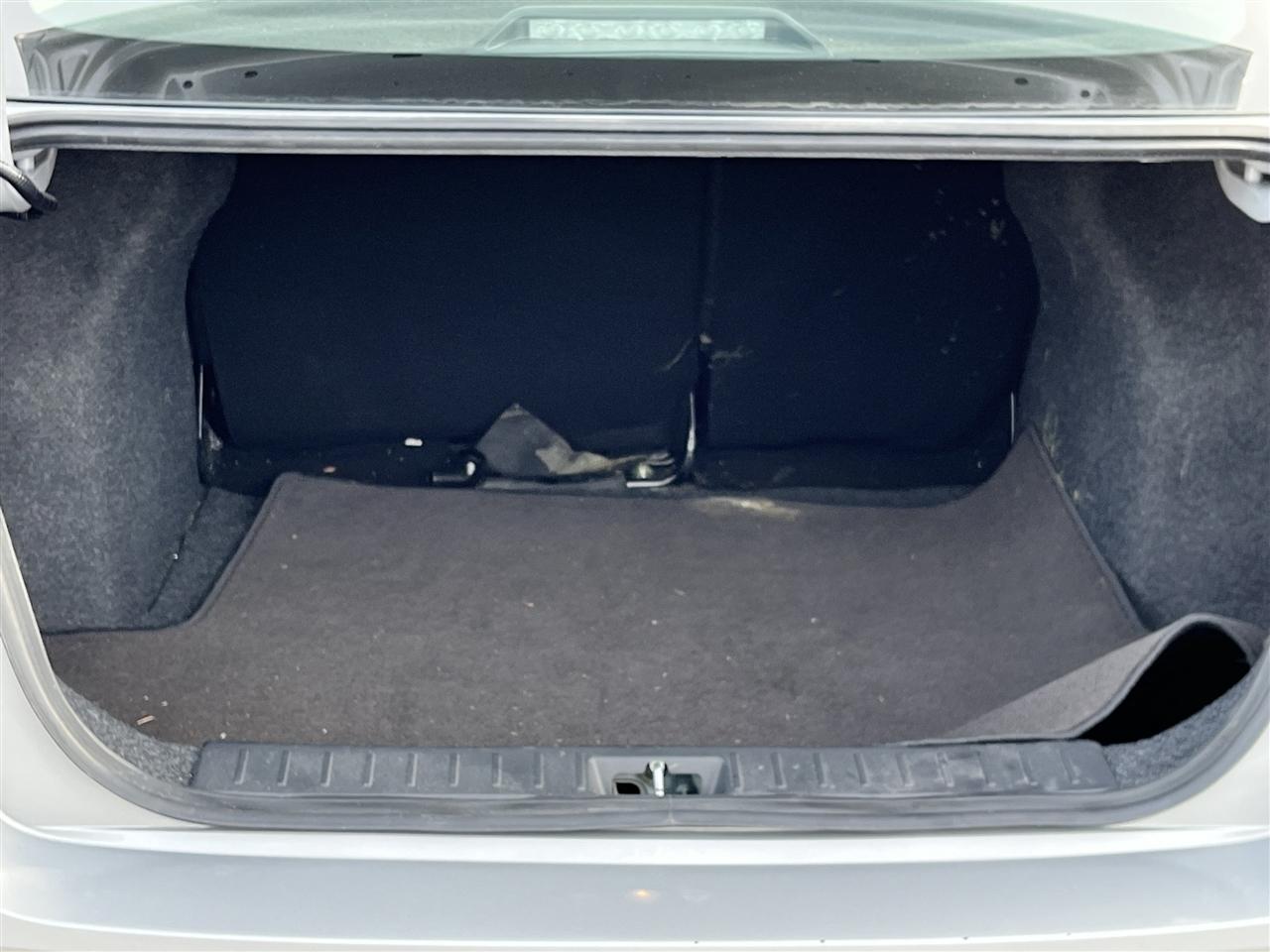 Nissan Versa SV 2025