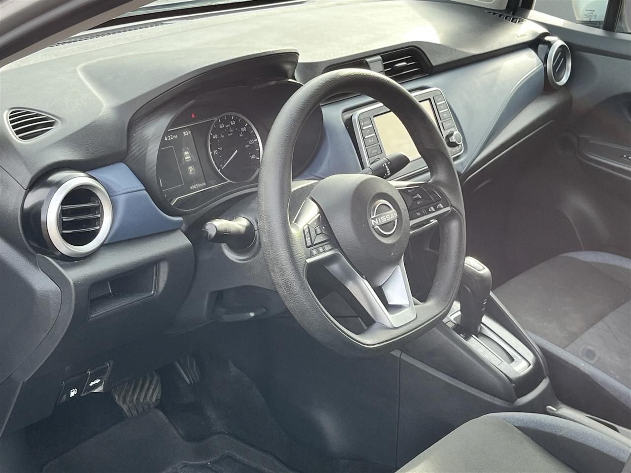 Nissan Versa SV 2025