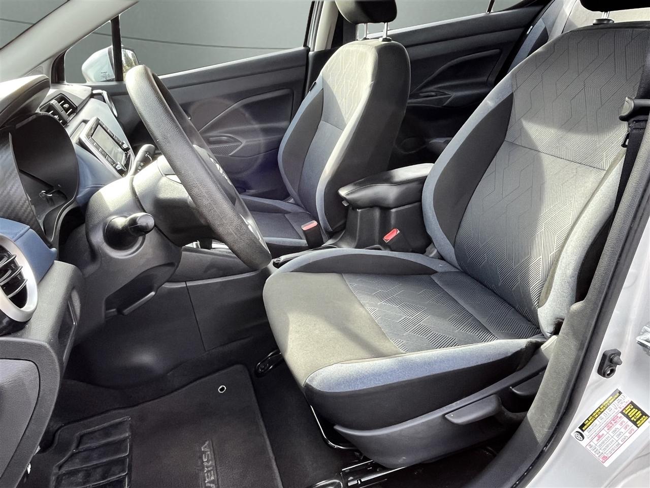 Nissan Versa SV 2025