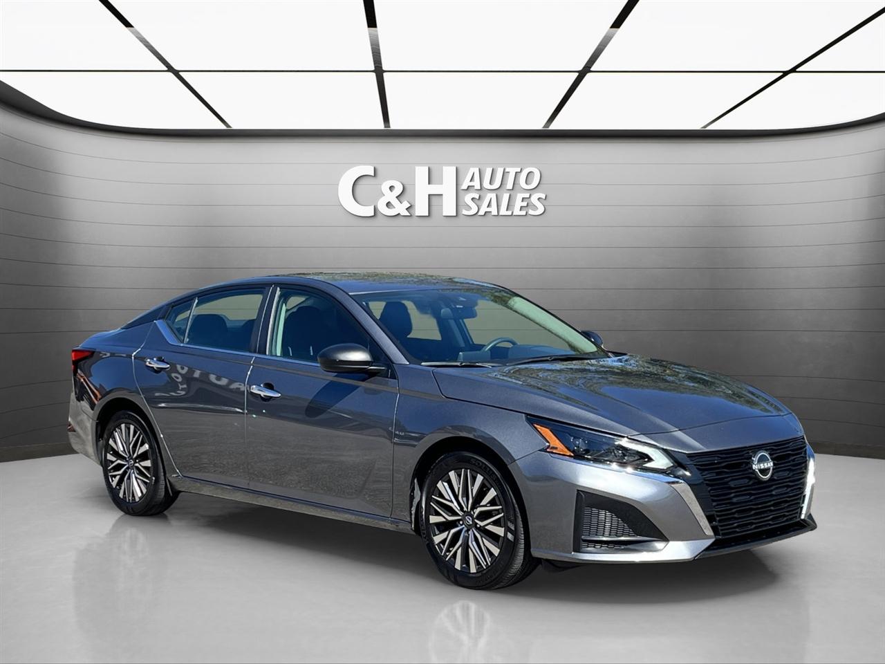 Nissan Altima 2.5 SV 2025
