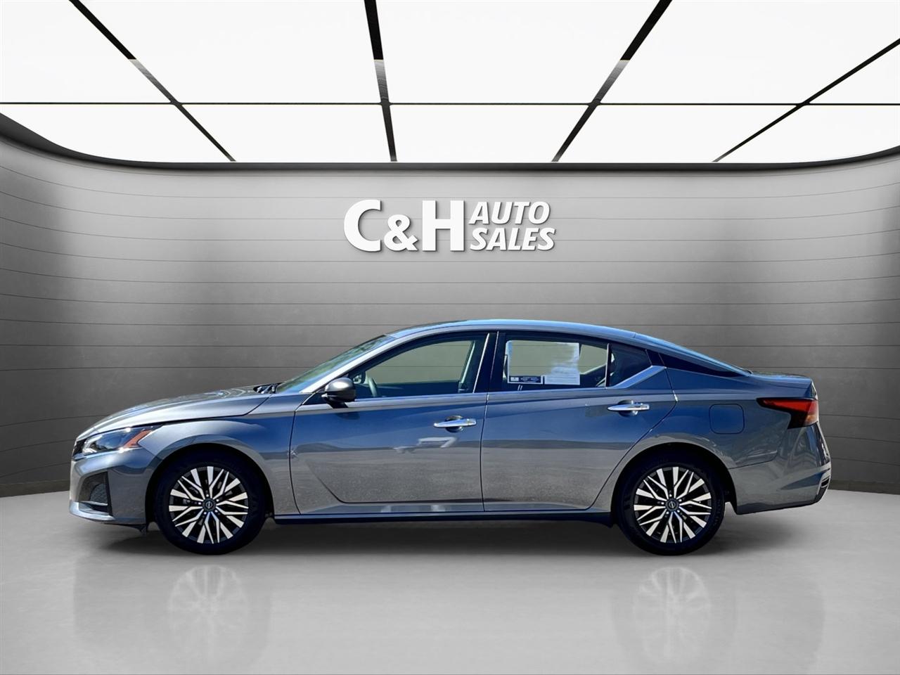 Nissan Altima 2.5 SV 2025
