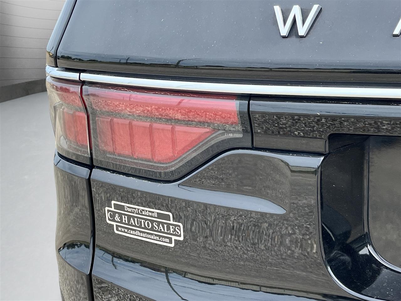 Jeep Wagoneer Series II 2024