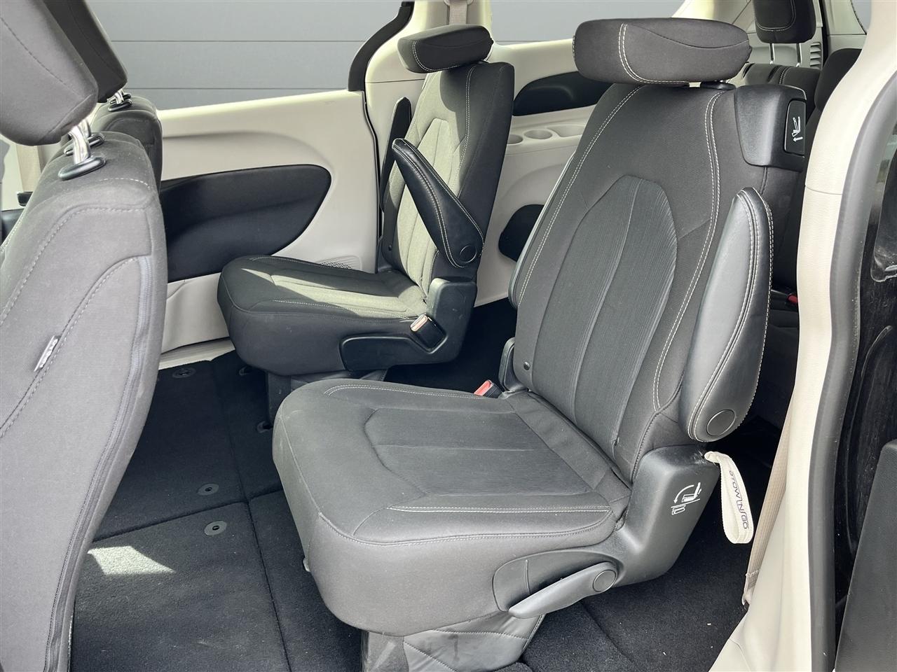 Chrysler Voyager LX 2023